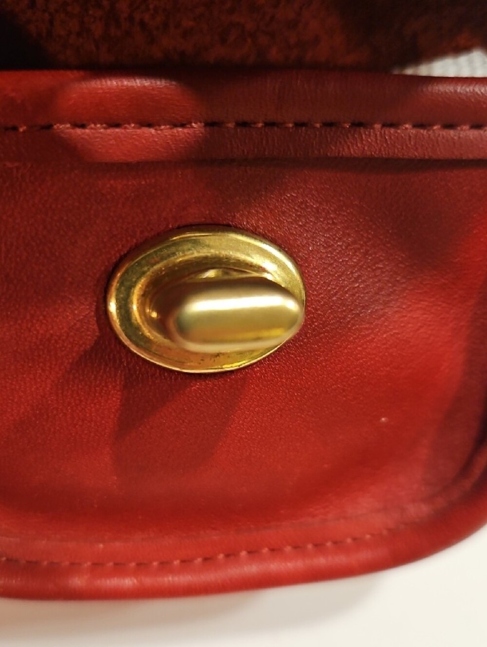 Coach Mini Red Leather Turnlock,Coin Pouch & Key Chain - Picture 8 of 11